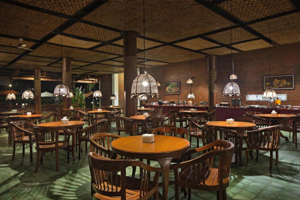 庞岸达兰日出海岸酒店 外观 照片